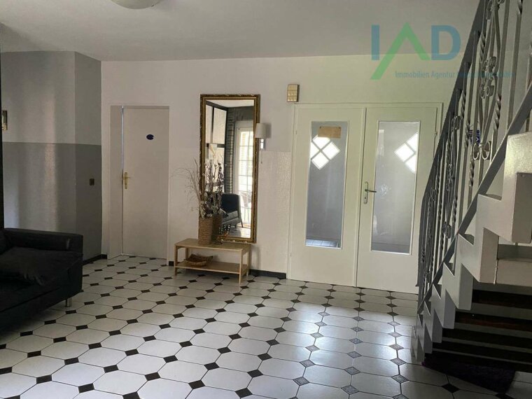 e9e624b2-5dc7-4b21-a15f-5d4580