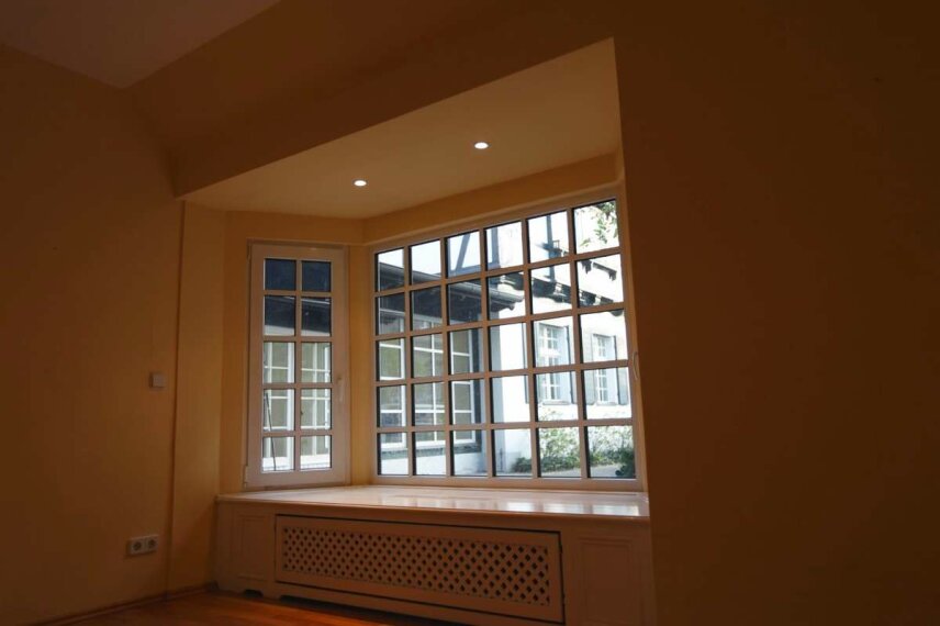 b2b9f9ec-a338-4847-b22a-afe942