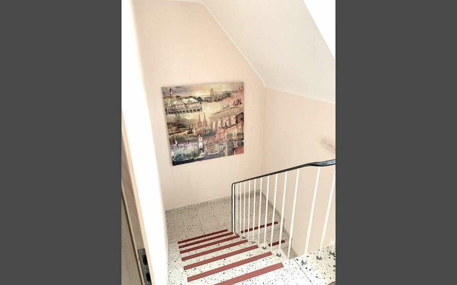 Treppenhaus zum OG