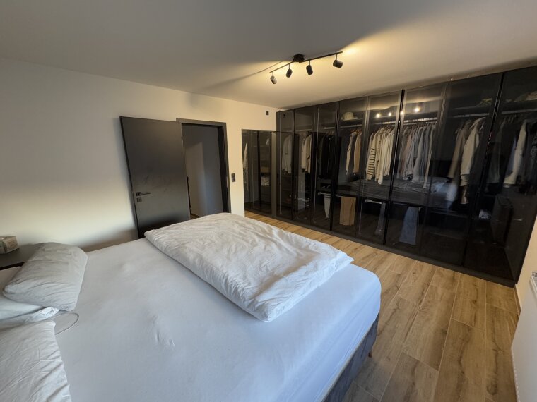 6m Maß-Einbaukleiderschrank 