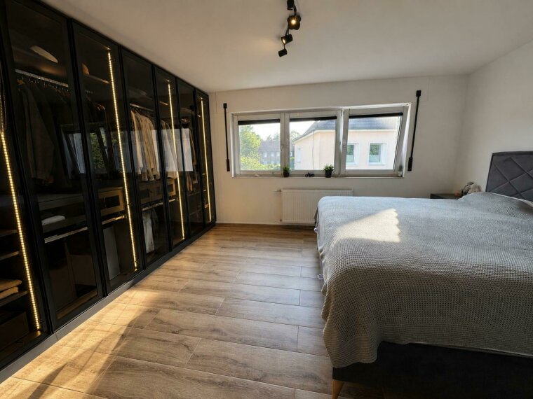 Schlafzimmer 2/2