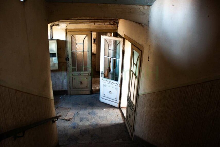 c2f7e17e-53f7-4f31-934c-5ce1a6