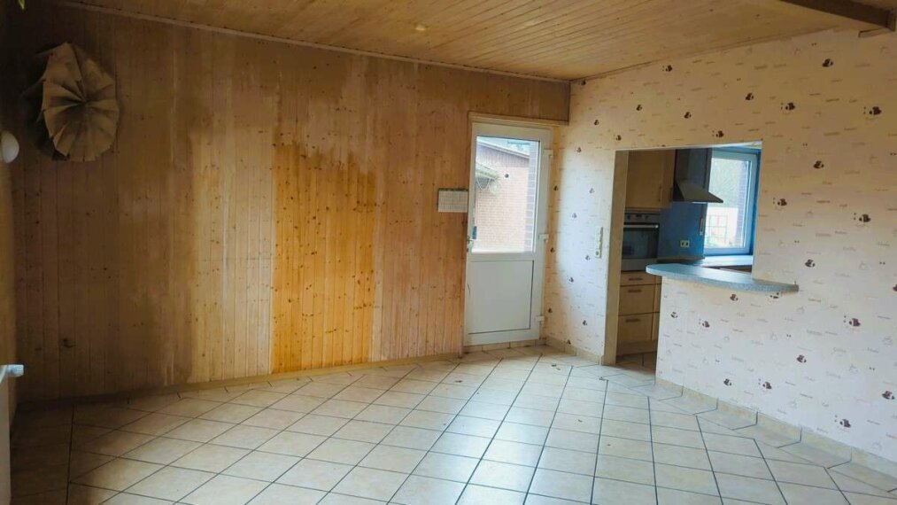 EG Lebensraum mit Durchgang zu