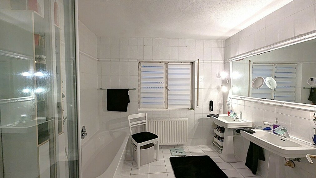 Badezimmer EG