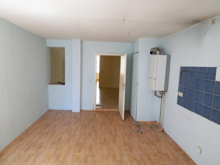 Küche im 1.OG mit Etagenheizun