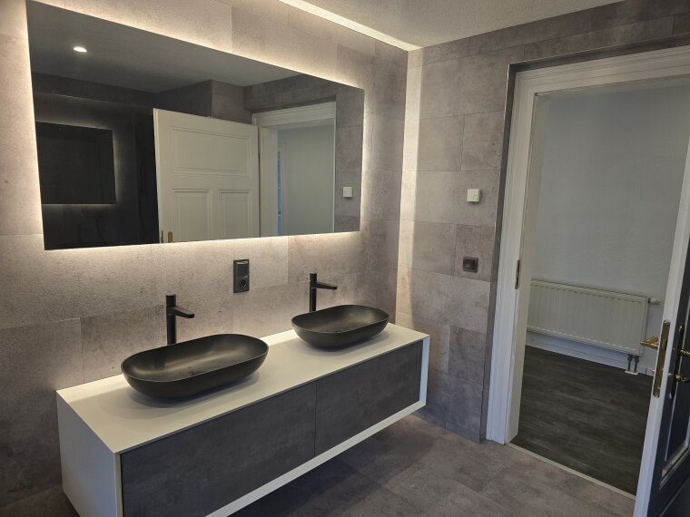 Bad in der Dachgeschoßwohnung