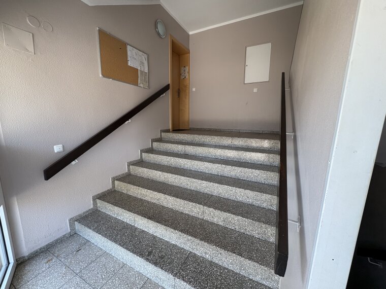 Treppenhaus/ Eingangsbereich 