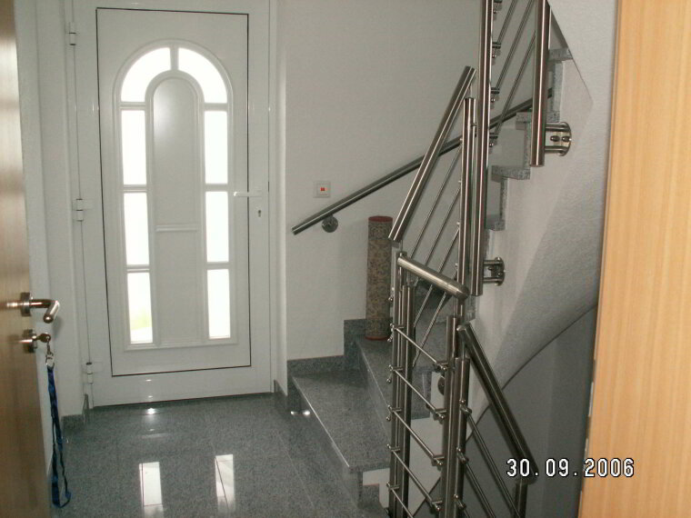 Hauseingang / Treppenhaus