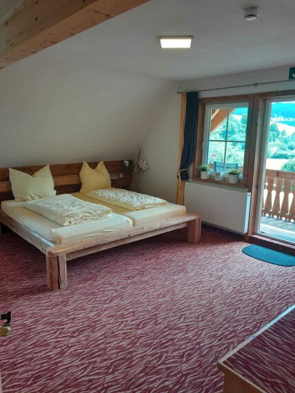 Doppelz. mit Bad und Balkon