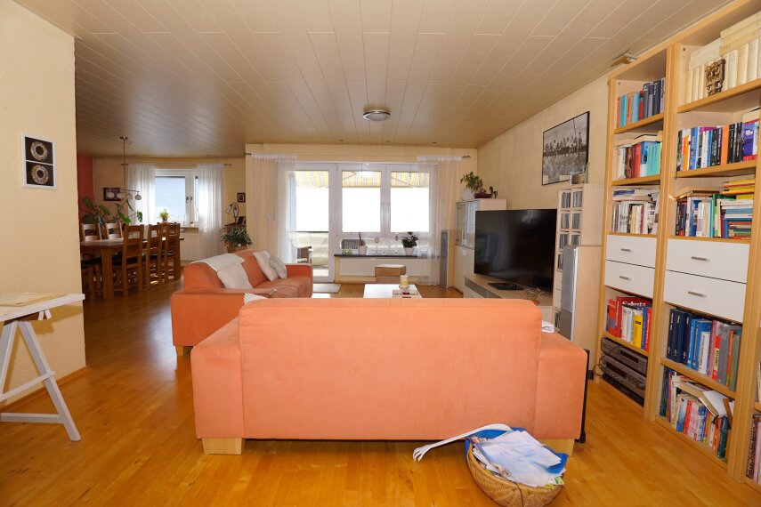 OG Ess- Wohnbereich mit Loggia