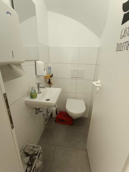 WC im Untergeschoss