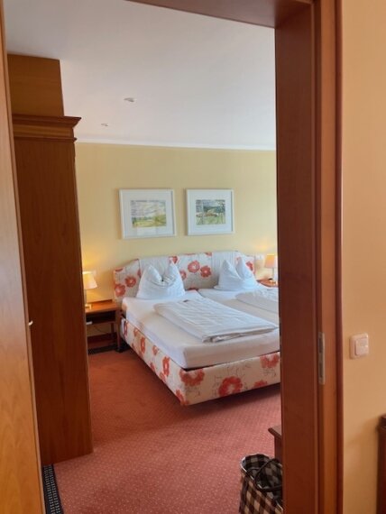 Durchgangstür zu App 2