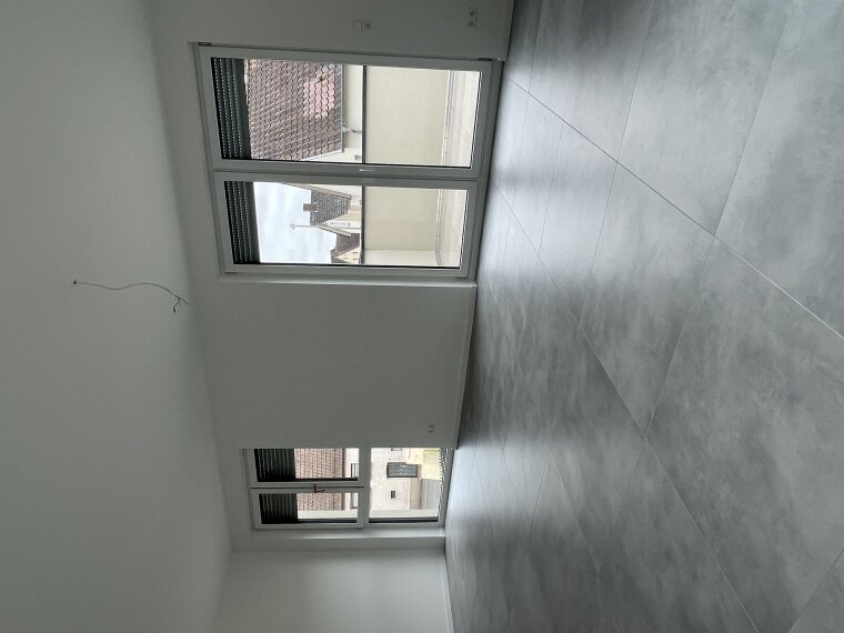 Wohn-/ Esszimmer - Balkon