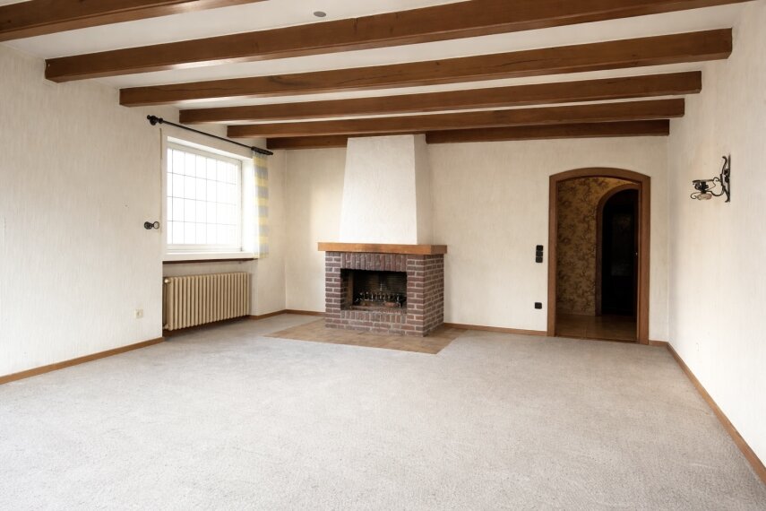 EG - Wohnzimmer mit Kamin