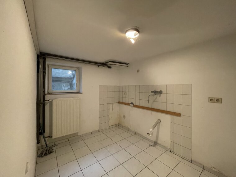 Küchenvorbereitung Keller