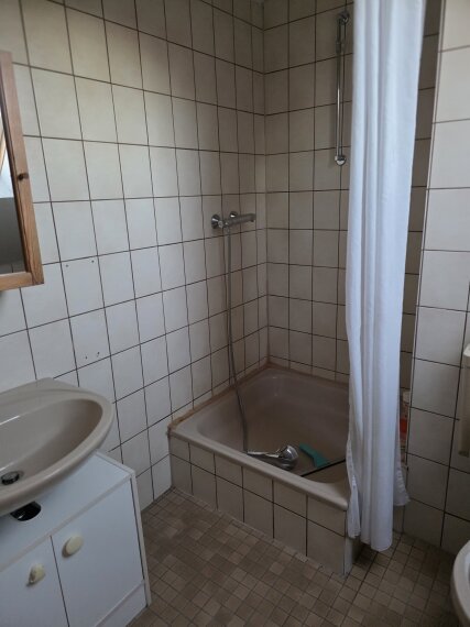 Badezimmer (Dachboden)