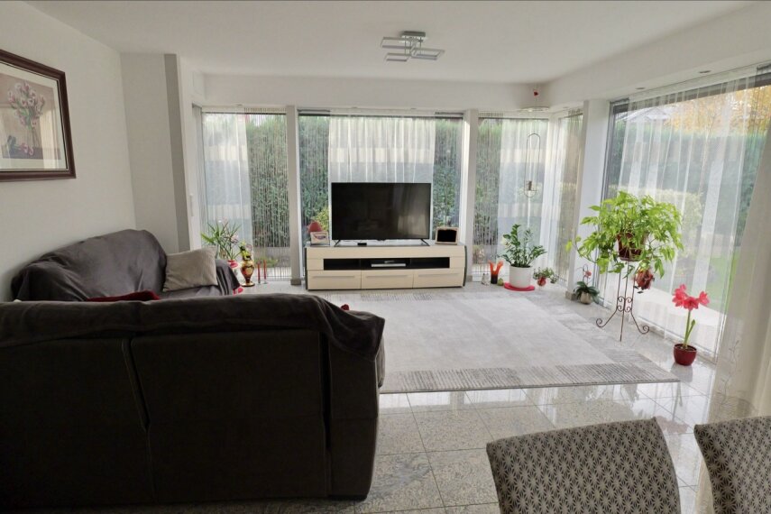 Wohnen mit Fensterfronten EG