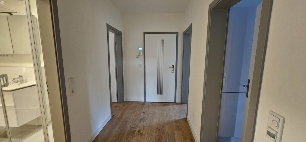 Wohnung DG Flur 