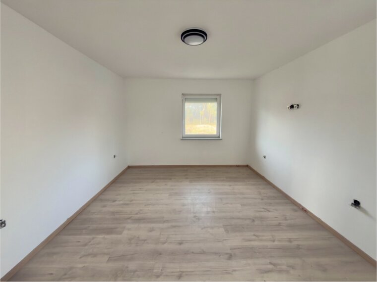 Schlafzimmer 1 im EG