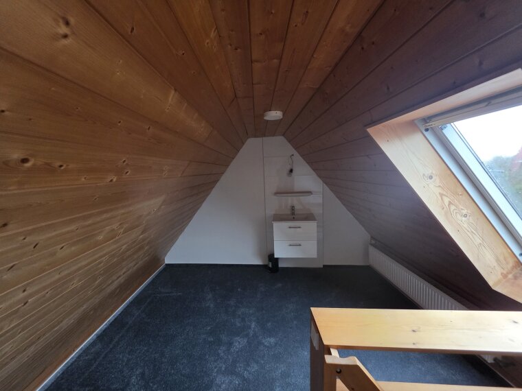 Dachboden Teil 2 von 2
