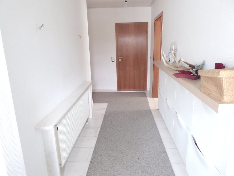 Eingangsflur Wohnung hinten