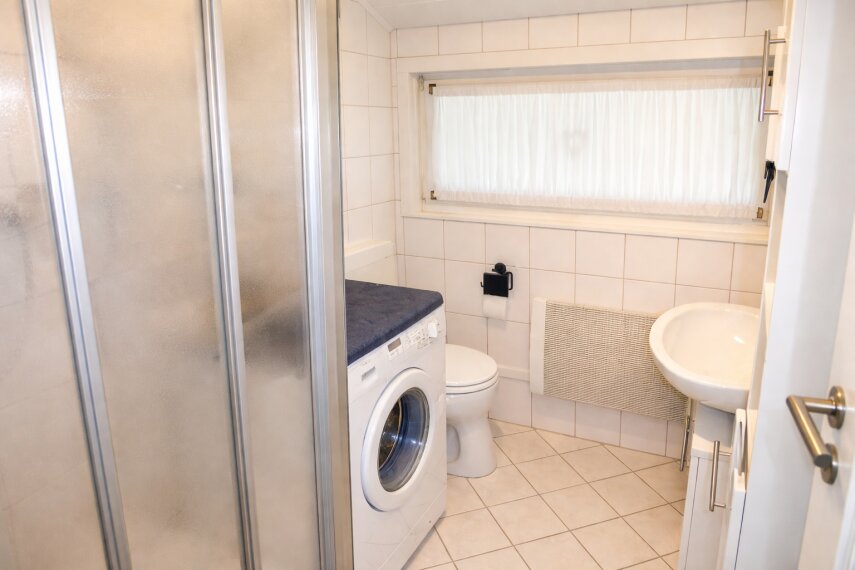 Bad Dusche und WM Anschluss