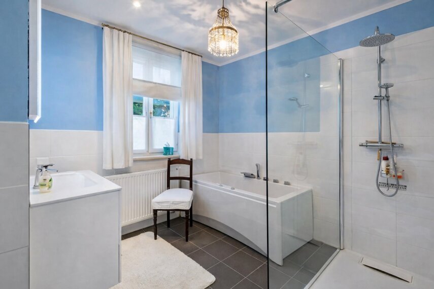 Elegantes Badezimmer 