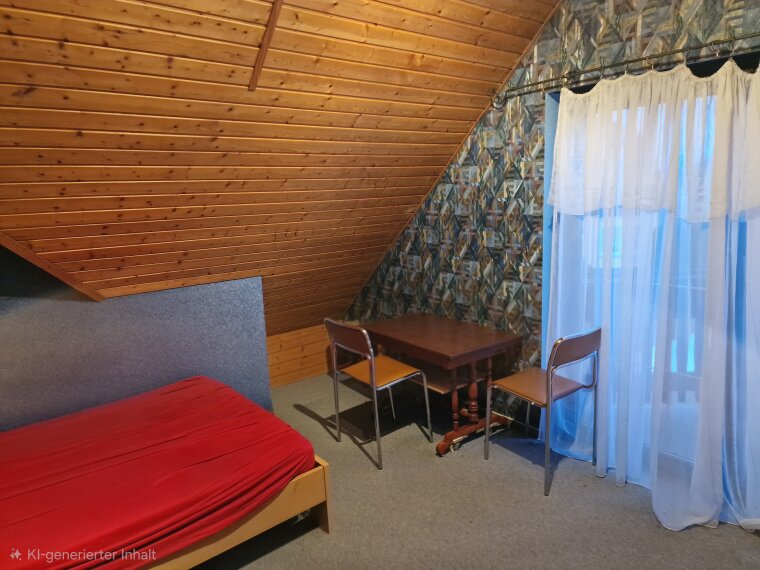 Kinderzimmer 2 mit Balkon