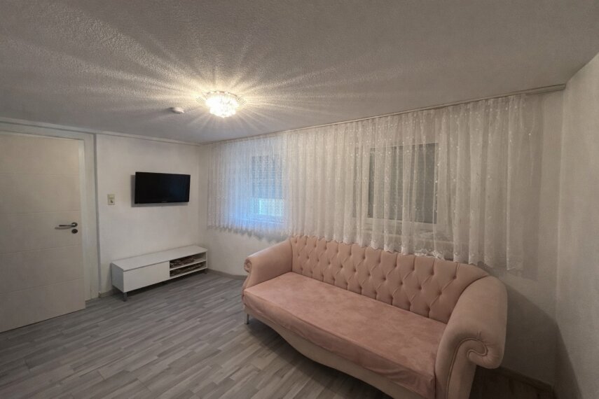 Whg. 1 Schlafzimmer Nr. 1 (EG)