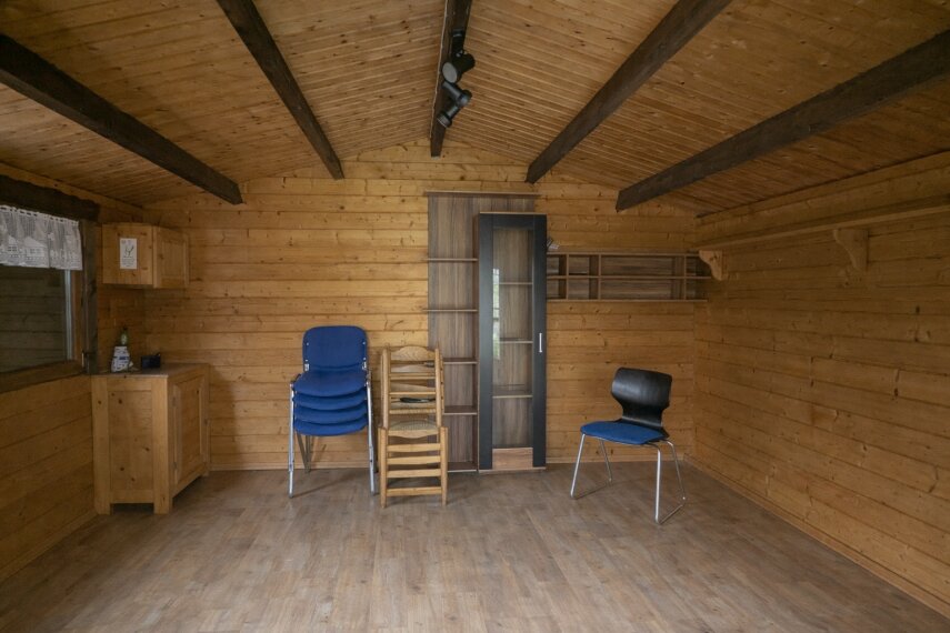 Komfortables Gartenhaus von innen