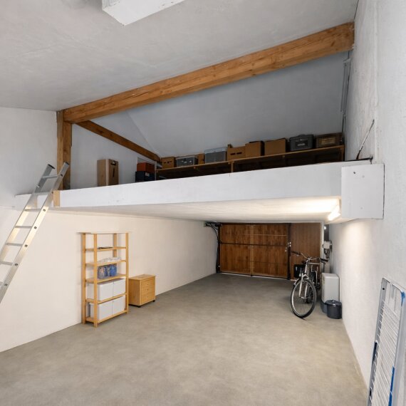 Garage mit Stauraum