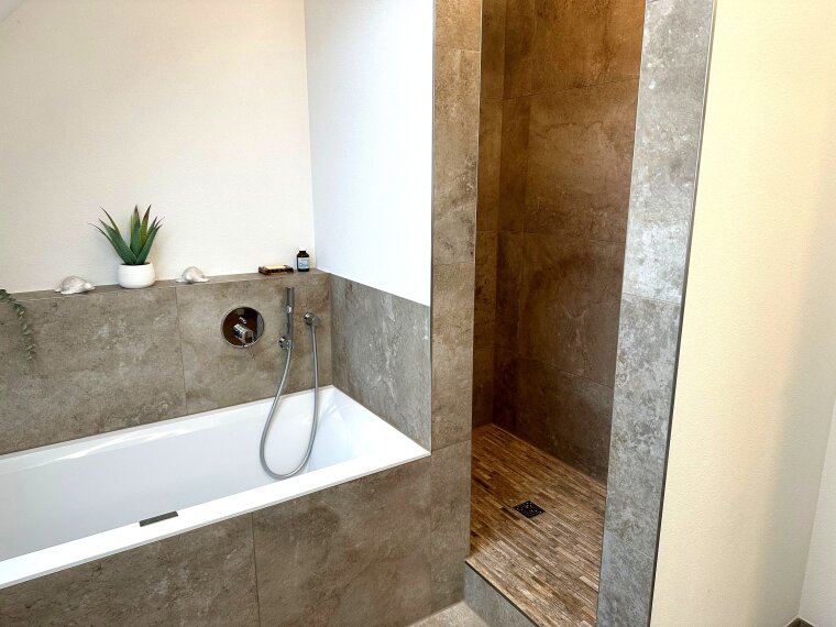 Badezimmer 2 (oben)