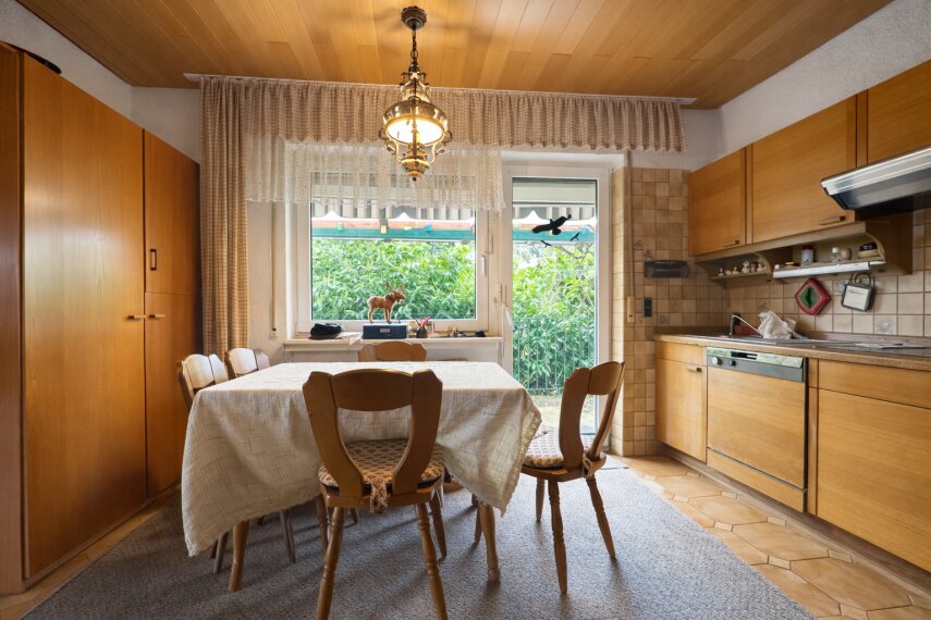 EG Küche mit Terrasse