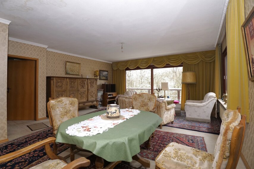 EG Wohn Essbereich mit Balkon