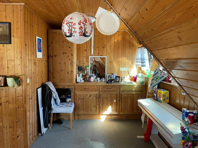 Schlafzimmer DG