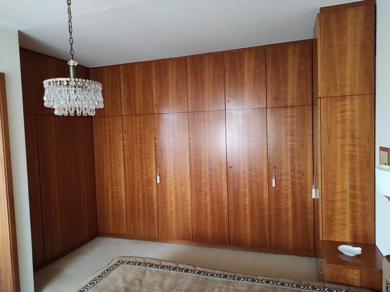 Schlafzimmer Kleiderschrank