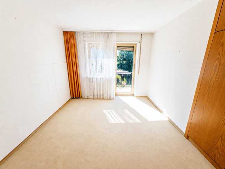 Schlafzimmer 2 OG