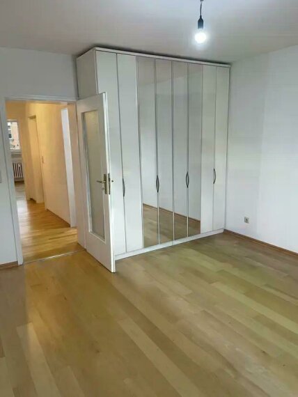 Schlafzimmer-Schrank