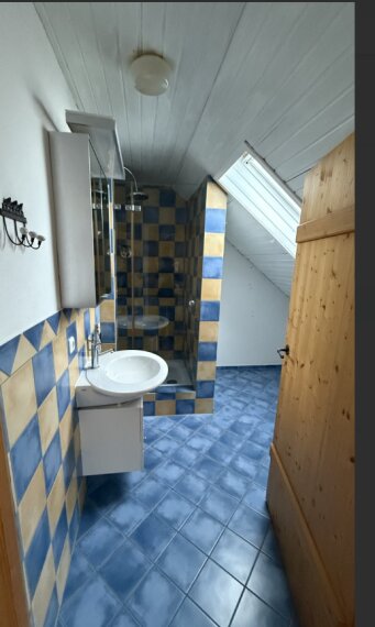 Bad Dachgeschoss 