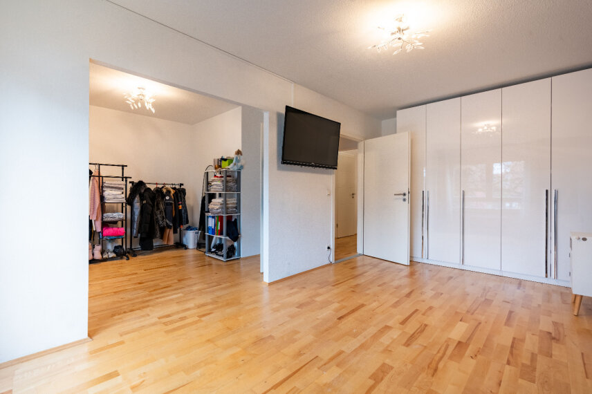 Schlafzimmer mit Ankleide