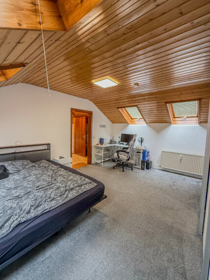 Schlafzimmer / Büro