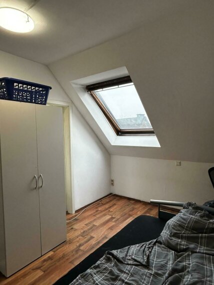 Schlafzimmer DG