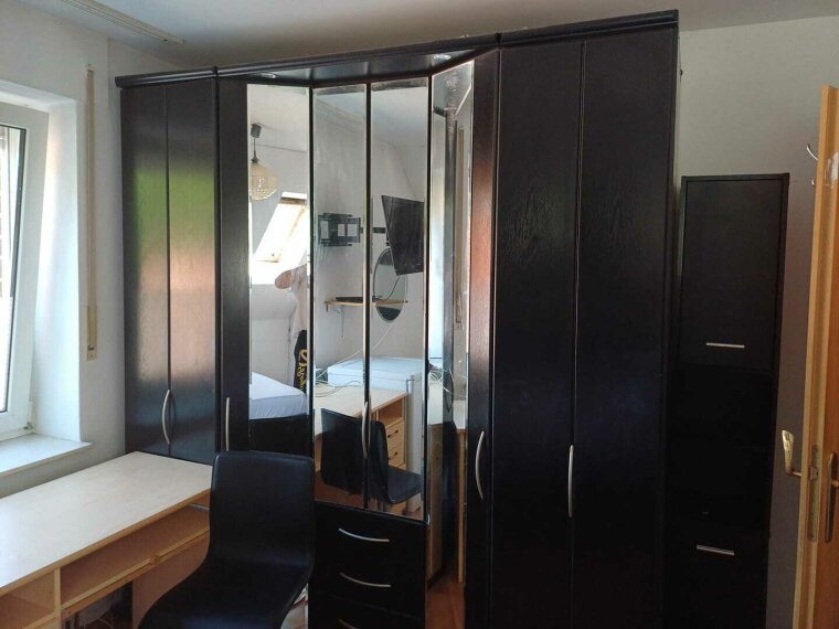Zimmer 2 OG -1