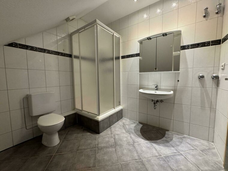 Badezimmer DG