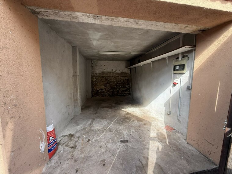 Garage 1