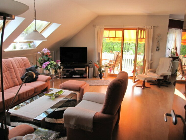 Wohnzimmer DG
