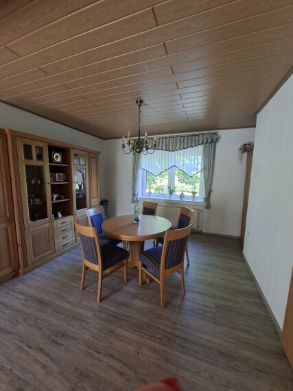 Esszimmer Hauptwohnung