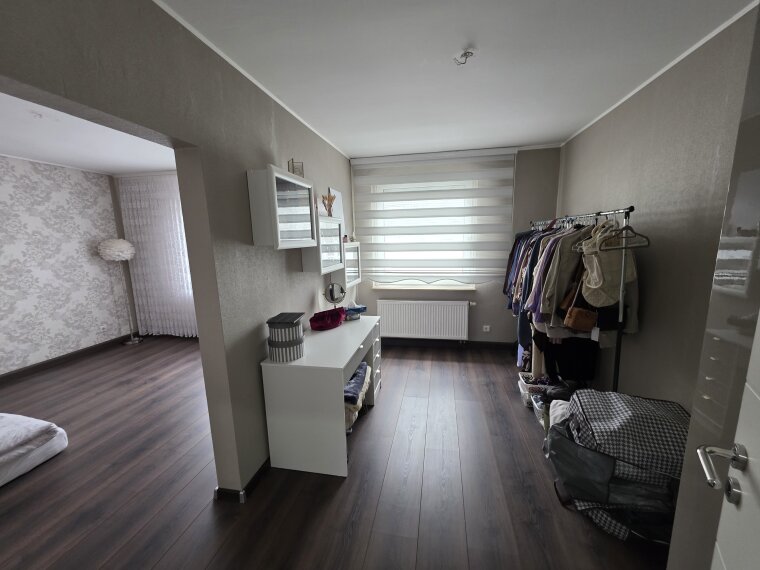 Wohnbereich & Schlafzimmer