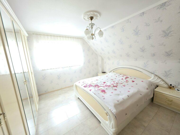 Schlafzimmer 3