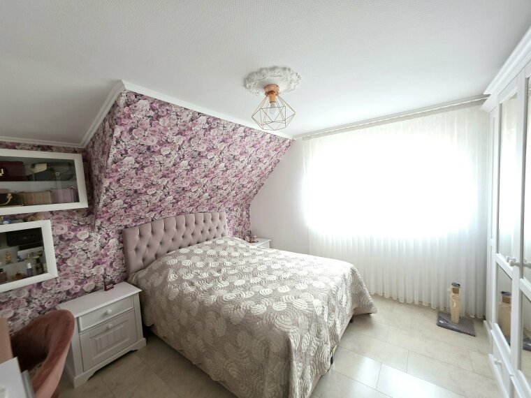 Schlafzimmer 2